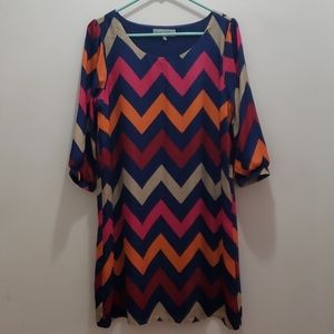 Chevron pattern 3/4 sleeve dress